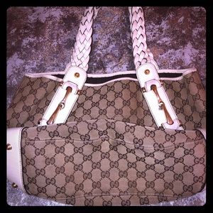 Gucci shoulder handbag